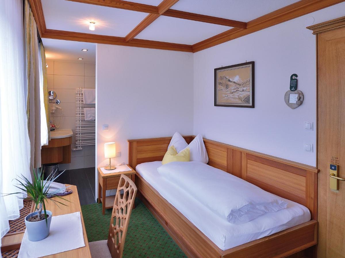 Pension Cafe Fritz Лех ам Алберг Екстериор снимка