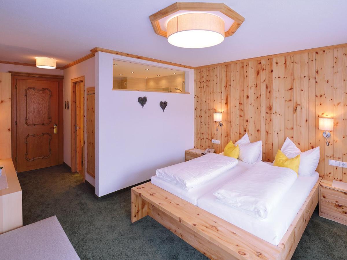 Pension Cafe Fritz Лех ам Алберг Екстериор снимка