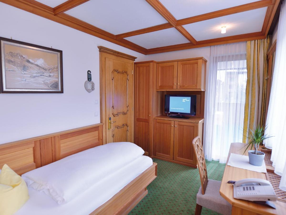 Pension Cafe Fritz Лех ам Алберг Екстериор снимка